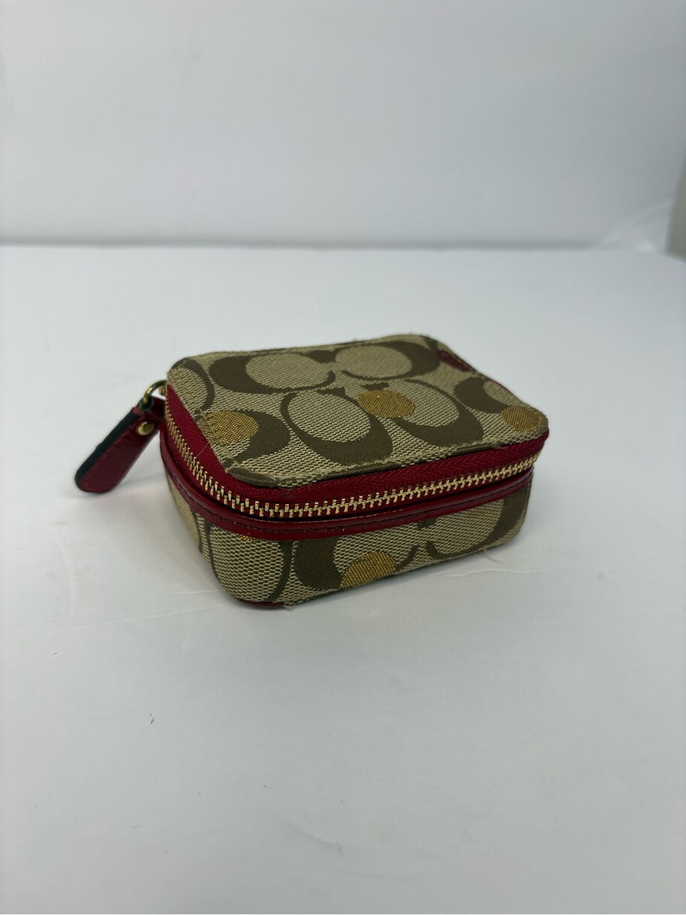 Coach Khaki Signature Canvas Zip Card Case with Red Trim - Picture 2 of 5